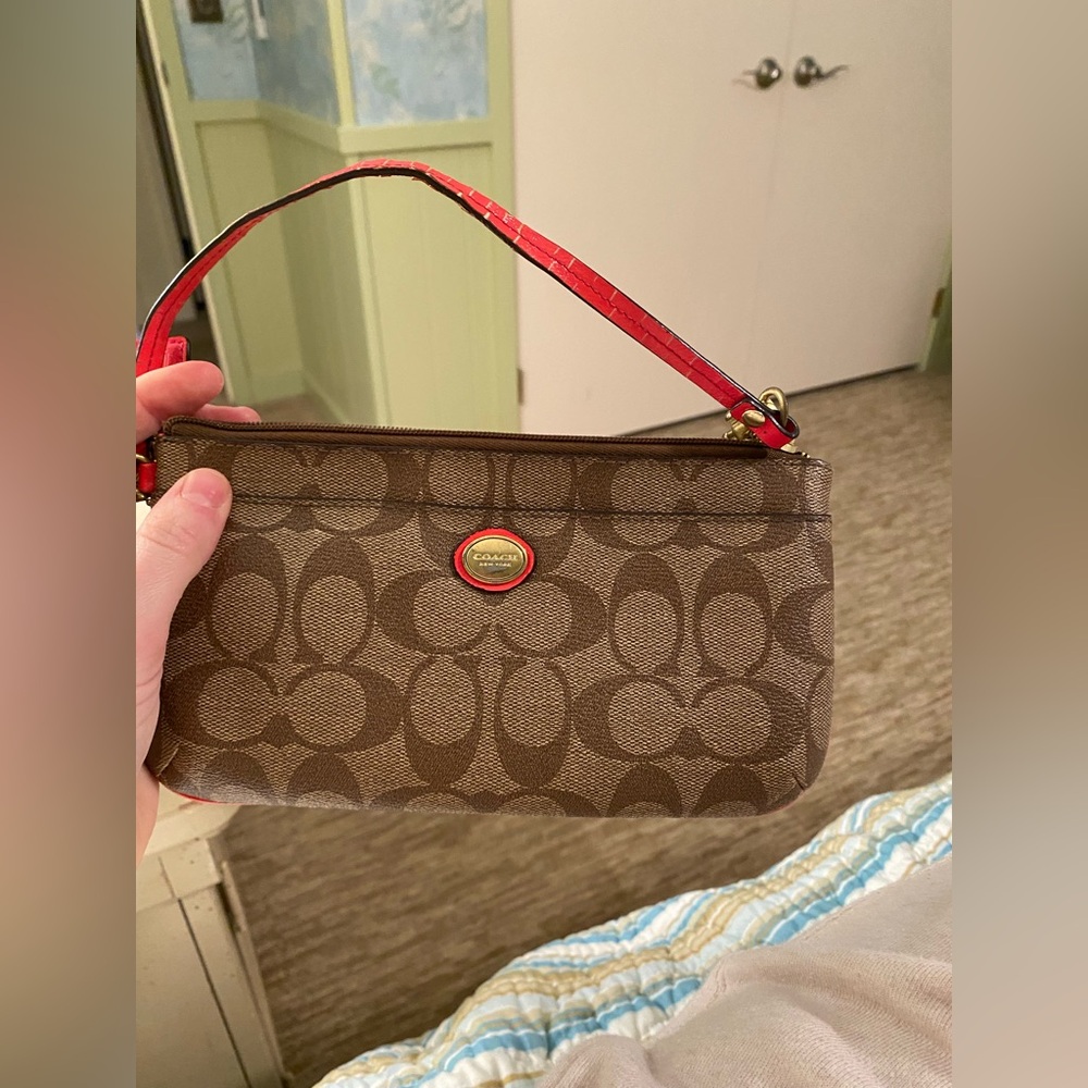 Coach Peyton Signature Clutch Wristlet